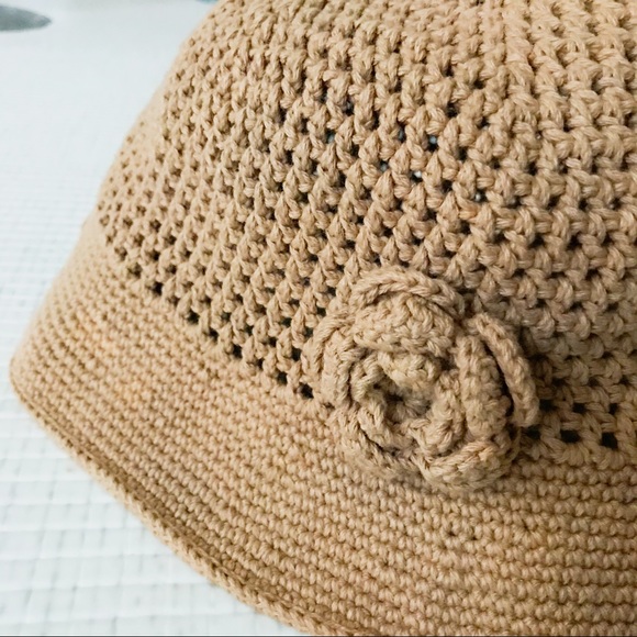 Knitted Bucket Hat - Picture 3 of 9